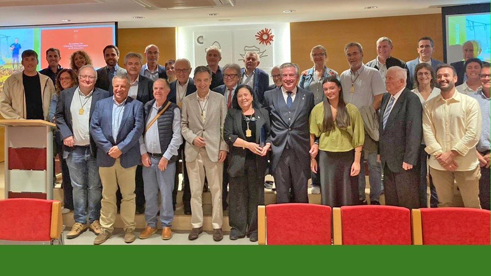 Nombramiento de Antonio Palomo Yagüe como Académico correspondiente en la Academia de Ciencias Veterinarias de Catalunya.